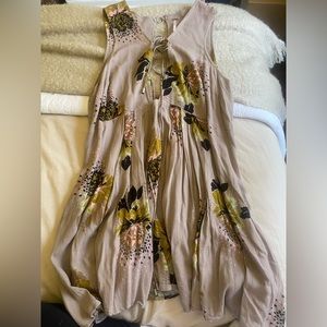 Free People Mini Dress sz: M floral print